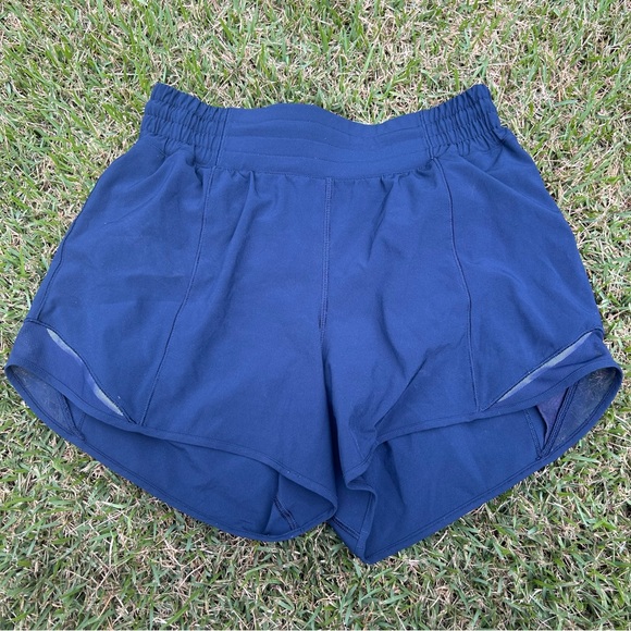 Lululemon hotty hot high rise 4” inch inseam shorts in navy blue - Picture 1 of 4